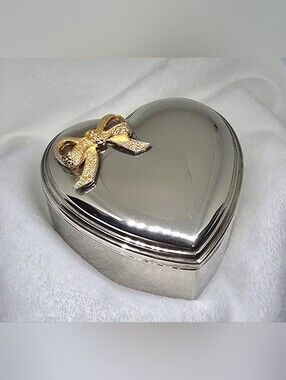 Vintage Heart Shaped Polished Silver Plated Trinket Jewelry Box Goldtone Bow